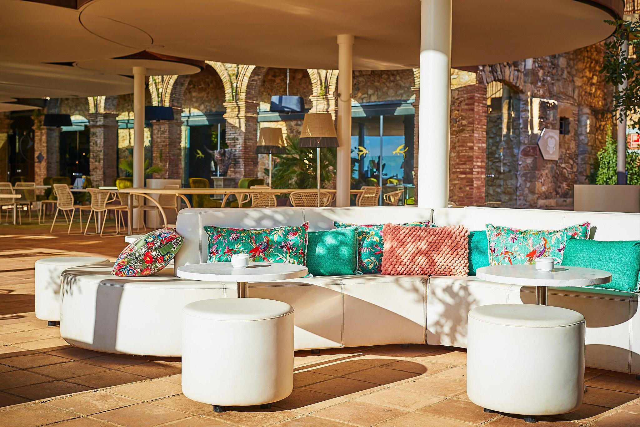 Hotel Castell D'Emporda La Bisbal d'Emporda Exterior foto